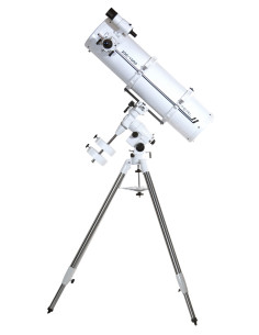 Télescope Perl Bellatrix Newton 200/1000 sur EQ5
